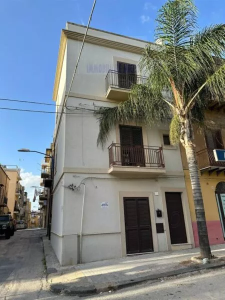 Casa Indipendente via Roma, Ribera