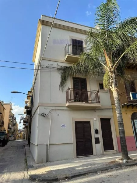 Casa Indipendente via Roma, Ribera