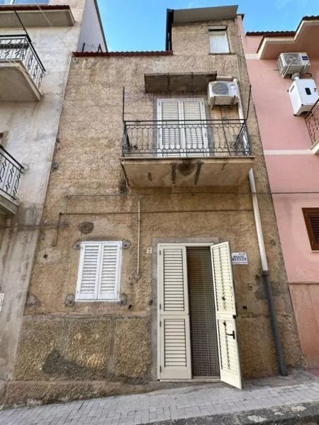 Immagine per Casa Indipendente in vendita a Ribera via Fratelli Cervi 25