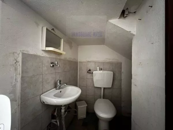 Casa Indipendente via Padova, Ribera