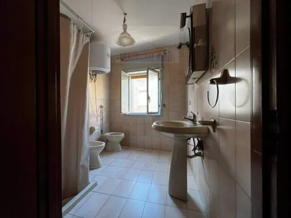 Casa Indipendente via Padova, Ribera