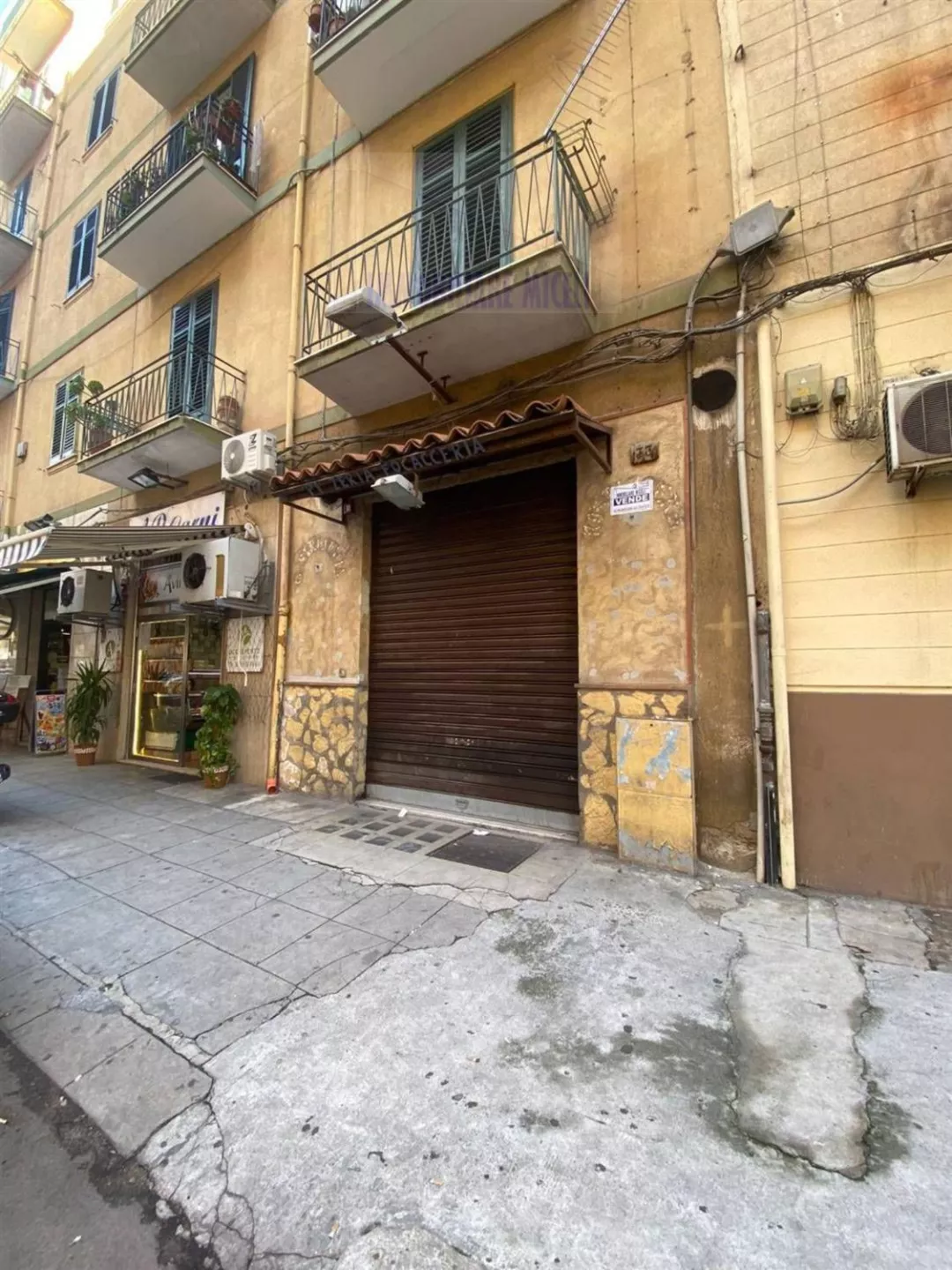 Immagine per Locale Commerciale in vendita a Palermo via Bergamo