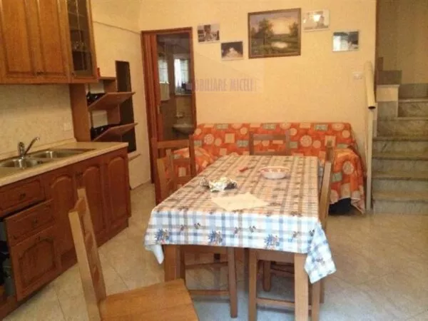 Casa Indipendente via Firenze, Ribera