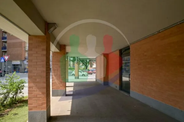 Negozio viale Piemonte, Collegno