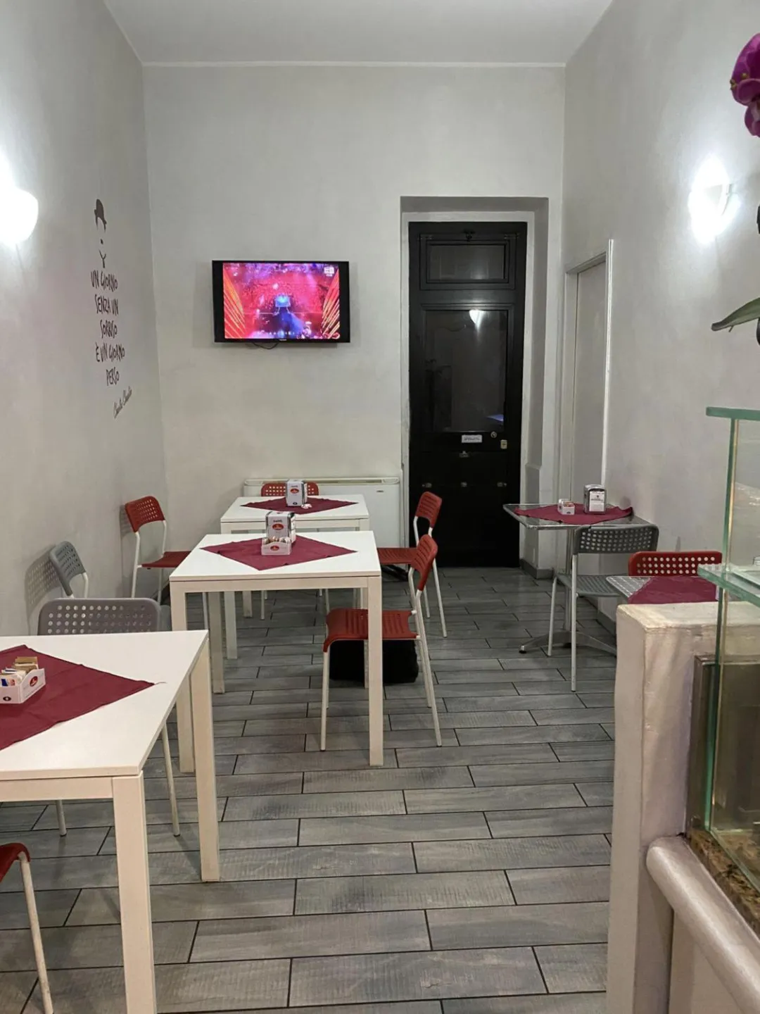 Immagine per Bar in Vendita a torino via Sebastopoli