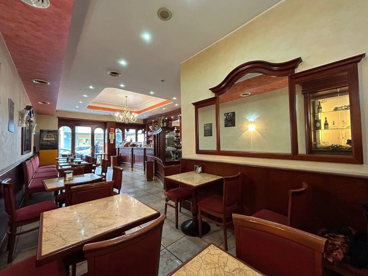 Immagine per Bar in Vendita a torino via Cesana