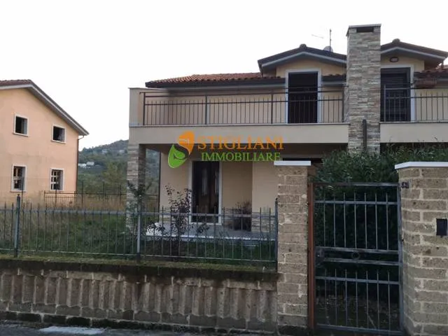 Immagine per Villa bifamiliare in vendita a Campobasso Via San Giovanni Dei Gelsi