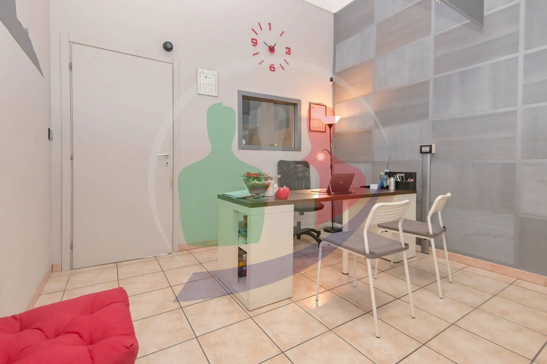Immagine per Locale Commerciale in vendita a Torino Via Borgosesia