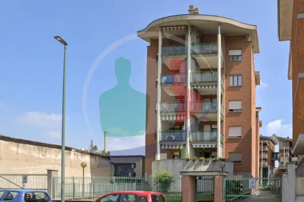 Appartamento lungo Dora Liguria, Lucento, Torino