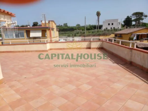 Villa via Cuma Licola, Bacoli