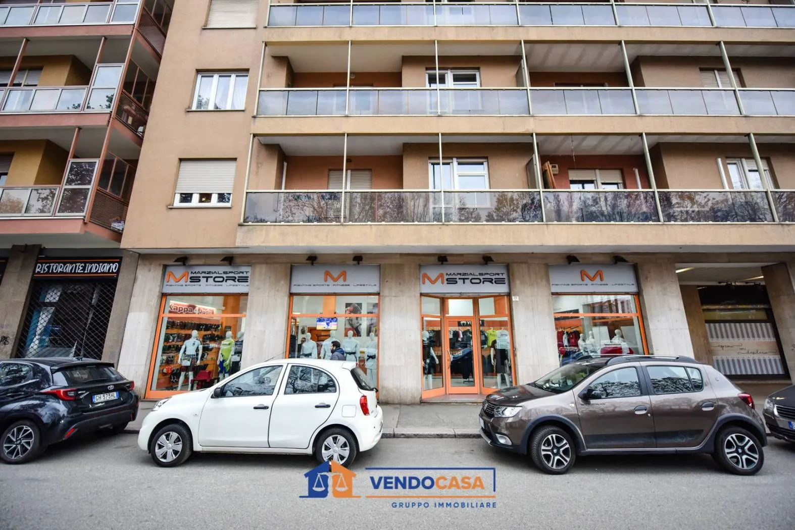 Immagine per Locale Commerciale in Vendita a Torino Corso Francia 276