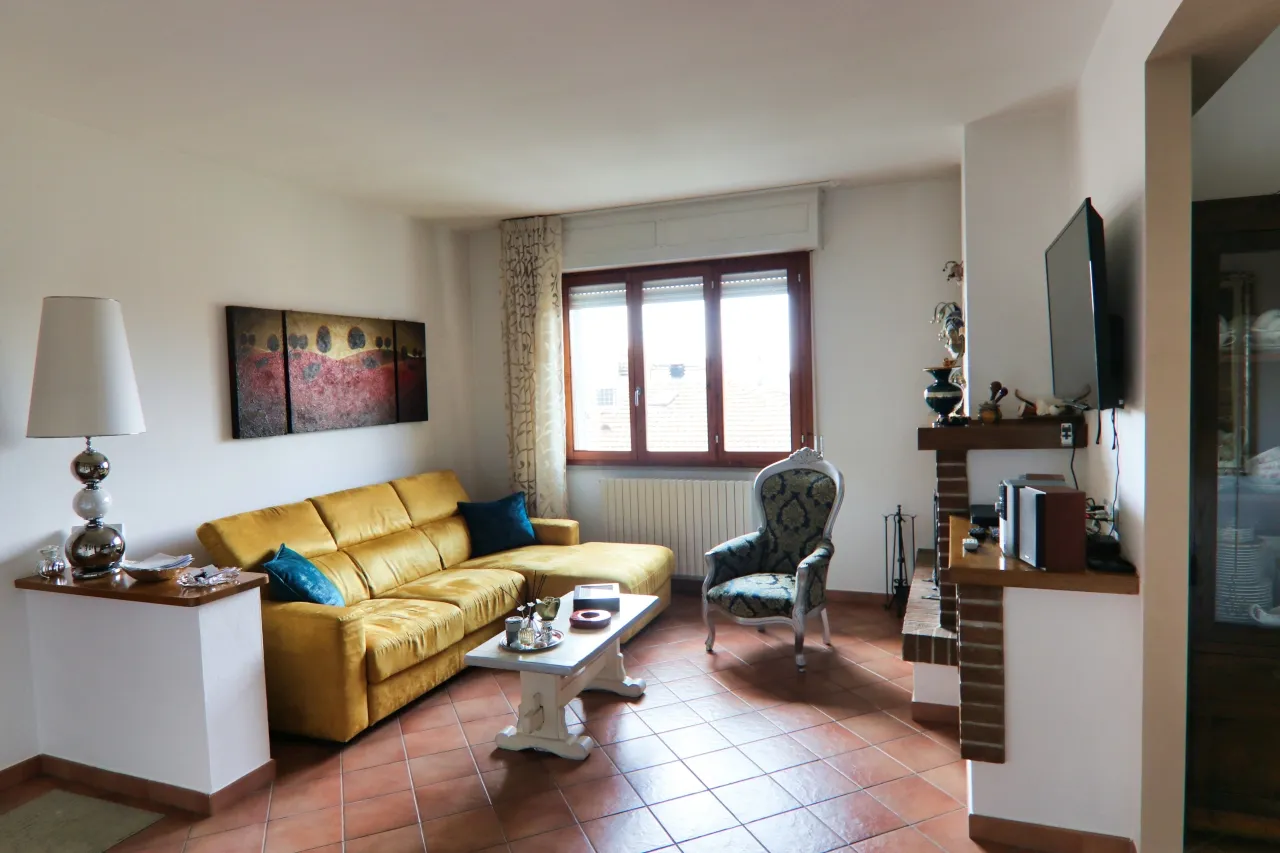 Immagine per Appartamento in Vendita a Castagneto Carducci Via Della Libertà