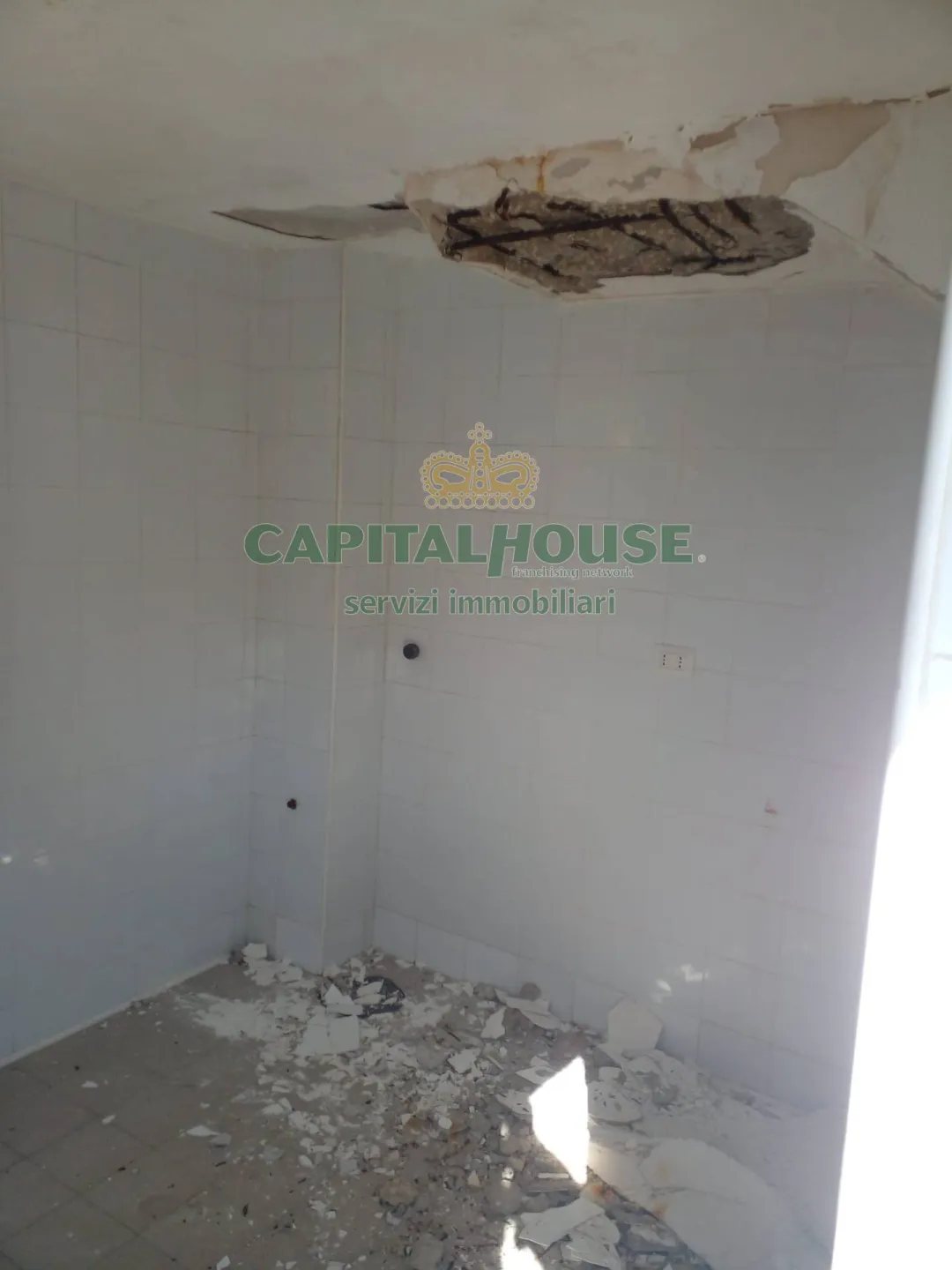 Immagine per Locale Commerciale in vednita a Pozzuoli