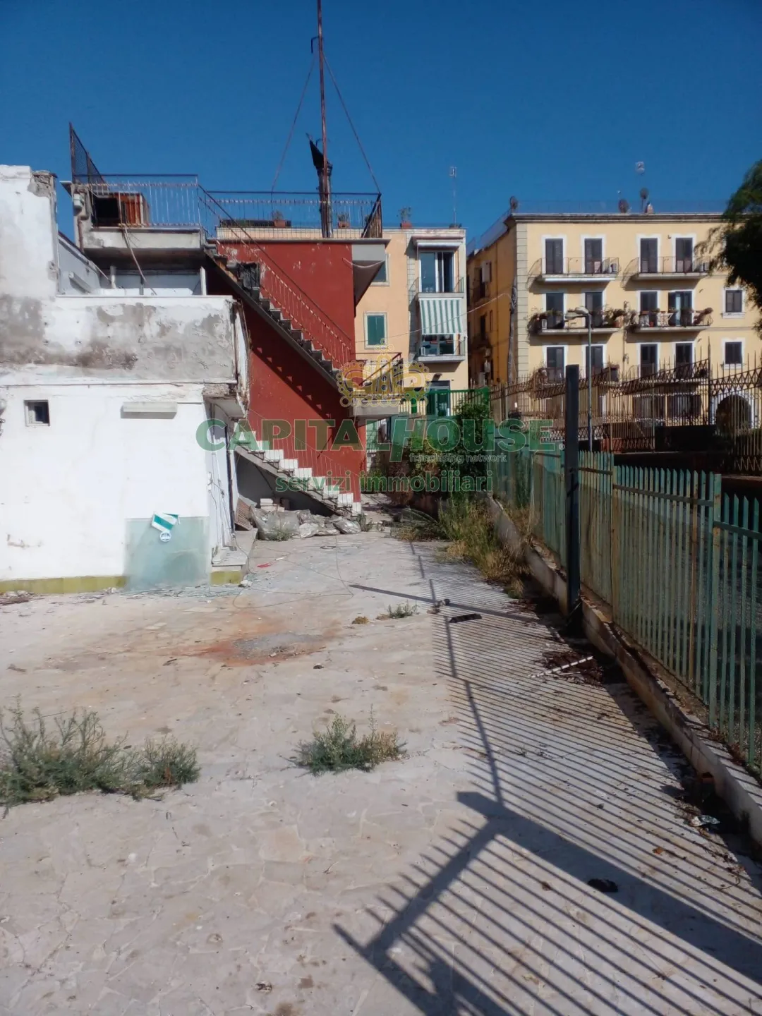 Immagine per Locale Commerciale in vednita a Pozzuoli