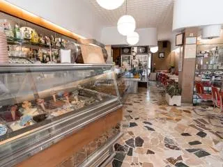 Immagine per Locale Commerciale in Vendita a Avigliana Corso Laghi 297