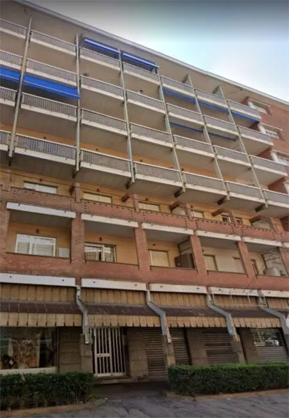 Negozio via Genova 125, Torino