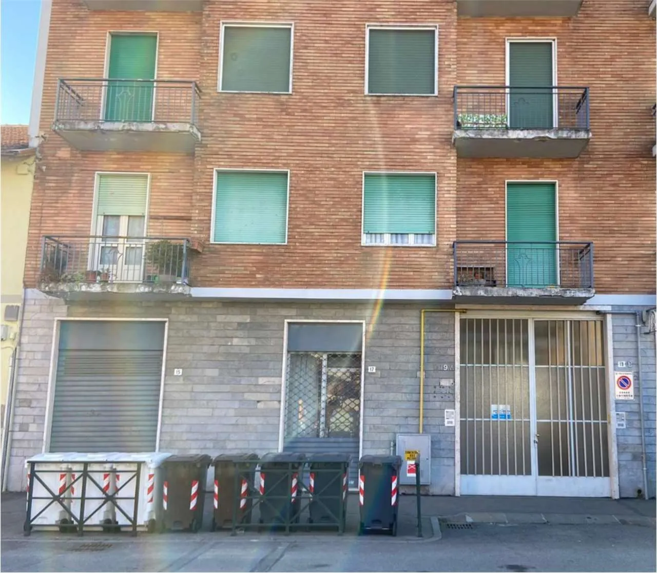 Immagine per Negozio in asta a Grugliasco via Vittorio Alfieri 19