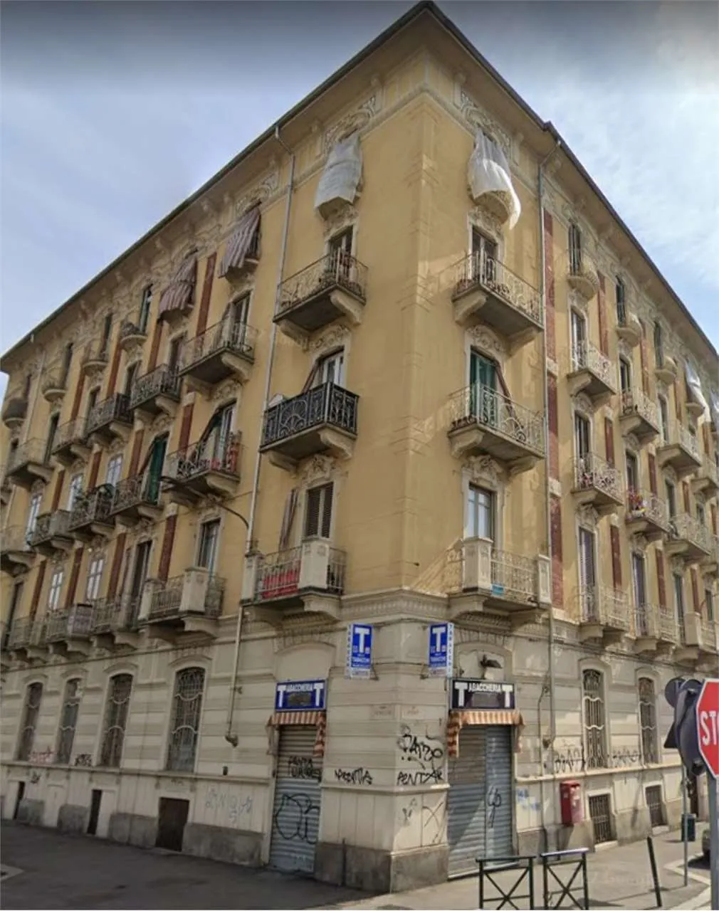 Immagine per Appartamento in asta a Torino via Pont 14