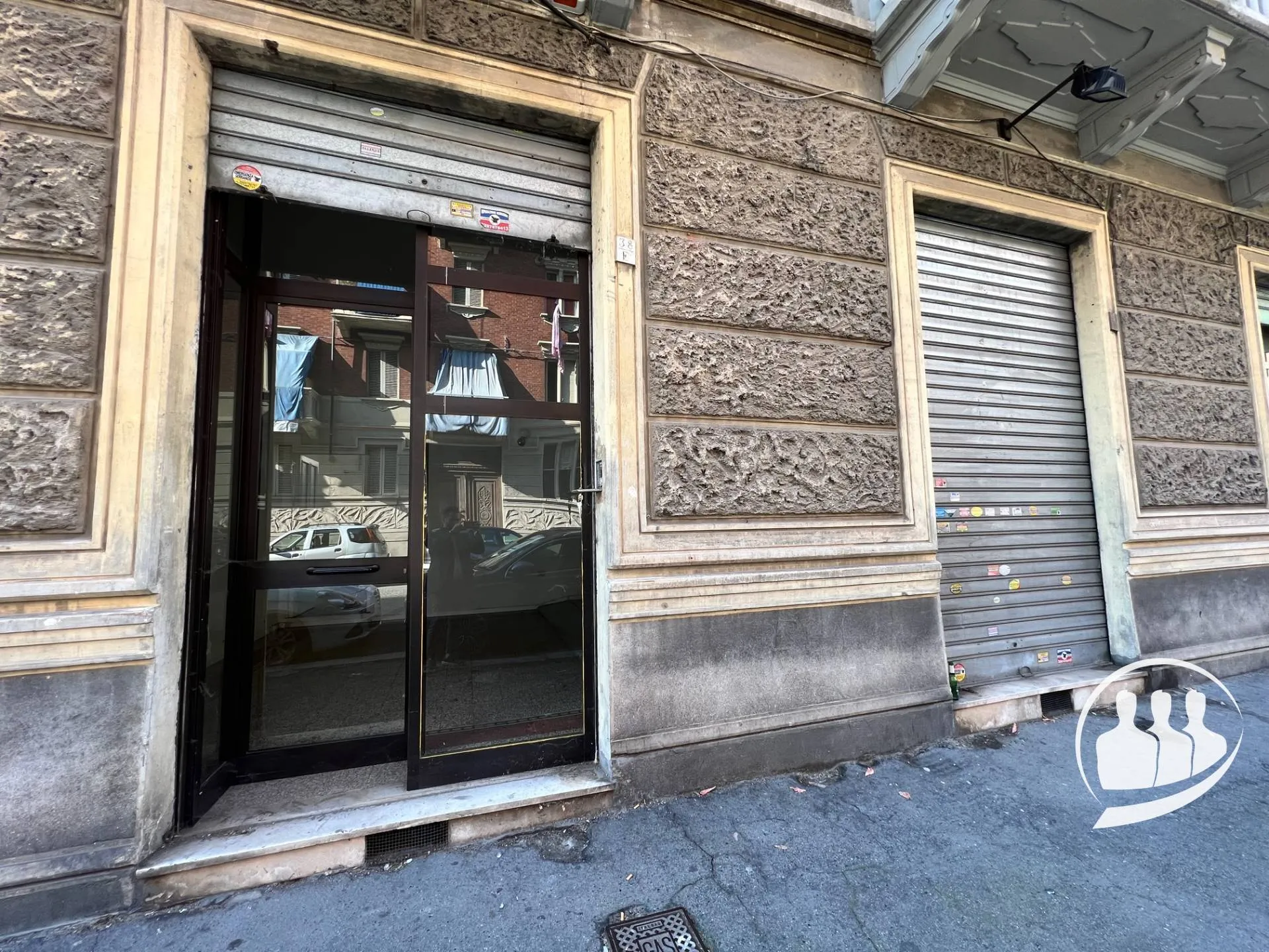 Immagine per Negozio in affitto a Torino via Brandizzo