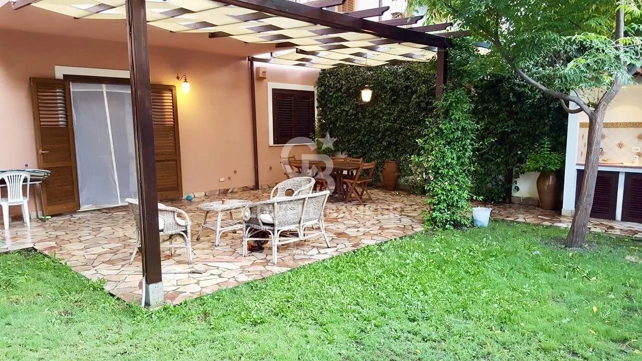 Immagine per Villa in vendita a Letojanni via alcide de gasperi