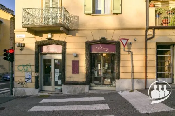 Locale Commerciale strada Fenestrelle, Madonna Del Pilone, Torino
