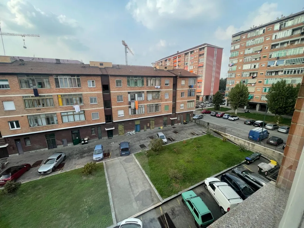 Immagine per Appartamento in Vendita a Torino Via Pomaretto 6