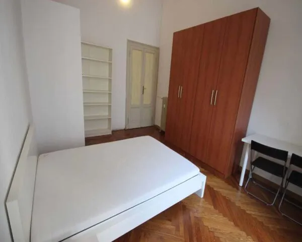 Stanza Milano