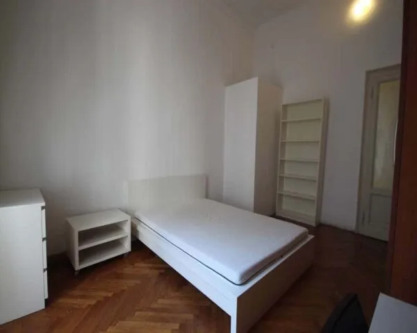 Stanza Milano