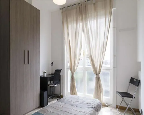 Stanza Milano