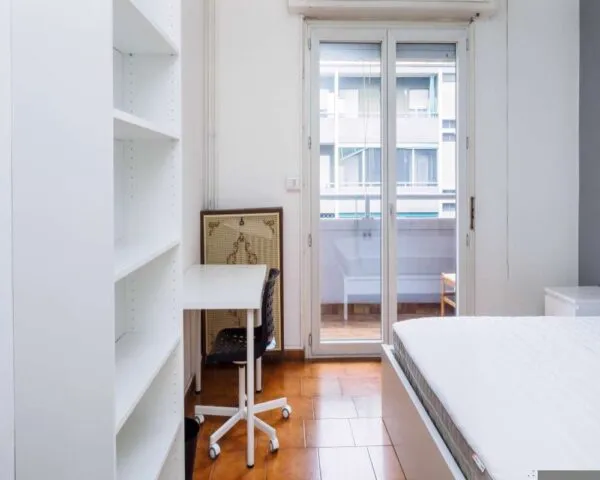 Stanza Milano