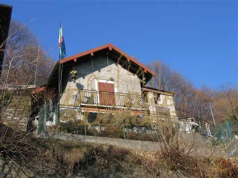 Immagine per Villa a schiera in vendita a Aurano via Alpi 96