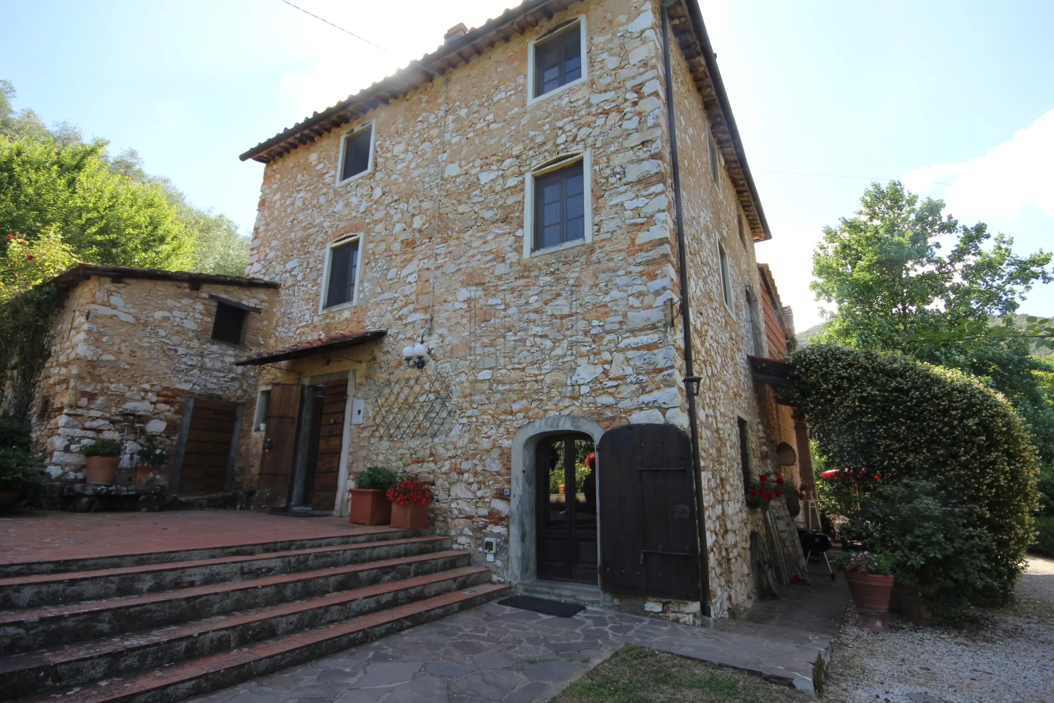 Immagine per Casale in vendita a Lucca via Meati