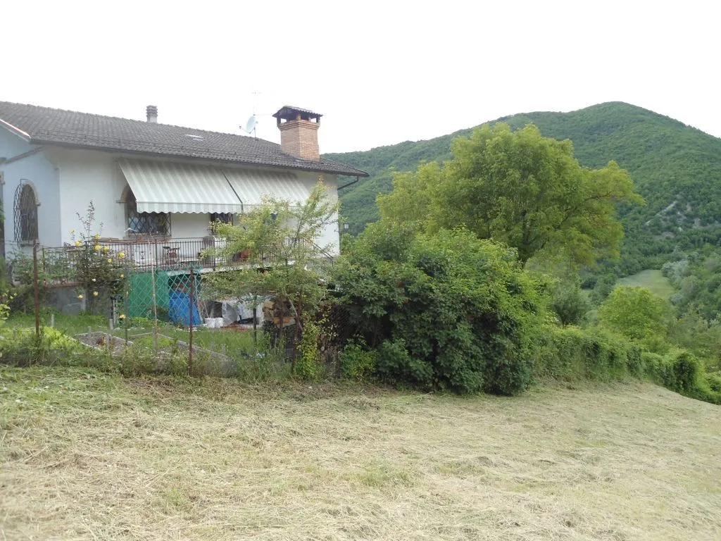 Immagine per Terreno edificabile in vendita a Calestano via Ronzano