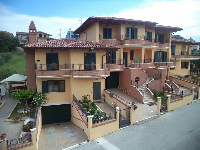 Immagine per Villa a schiera in vendita a Colonnella via Contrada Riomoro