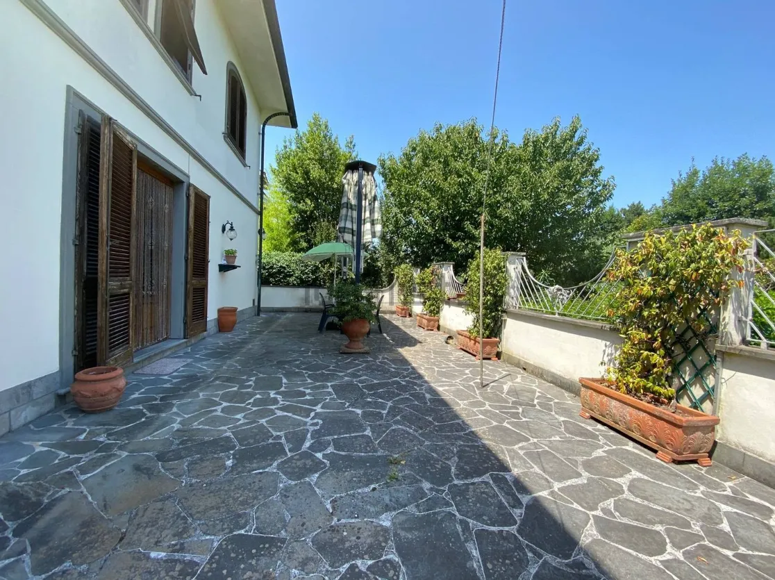 Immagine per Villa in vendita a Lucca via Nicola Farnesi 348