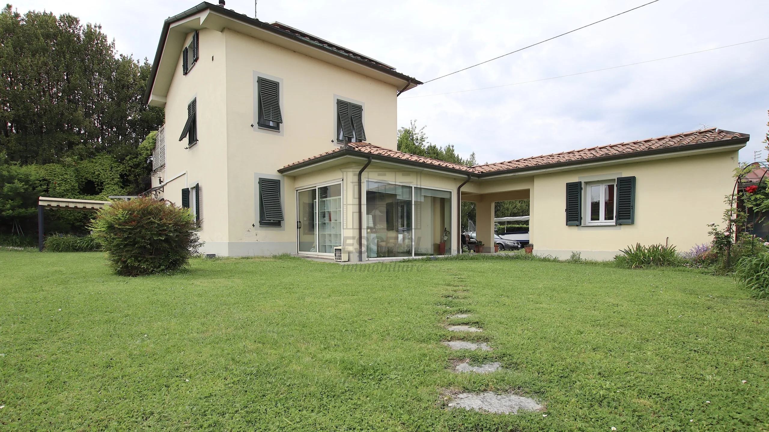 Immagine per Villa in vendita a Lucca via Dei Berti