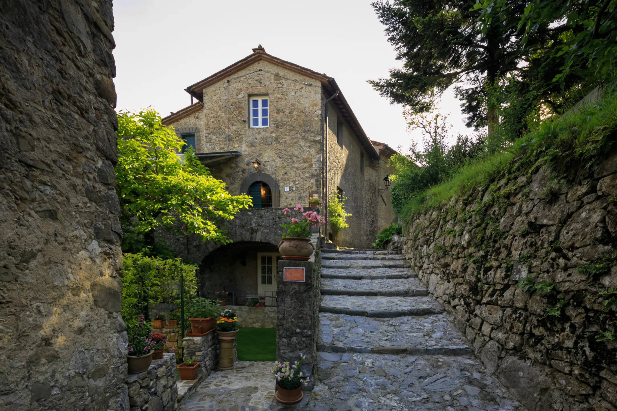 Immagine per Casale in vendita a Lucca via Gello Di Pescaglia