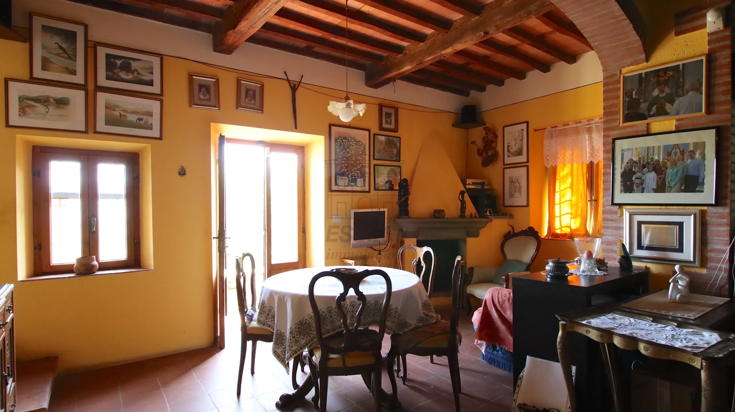 Immagine per Casale in vendita a Lucca via Per Chiatri 734