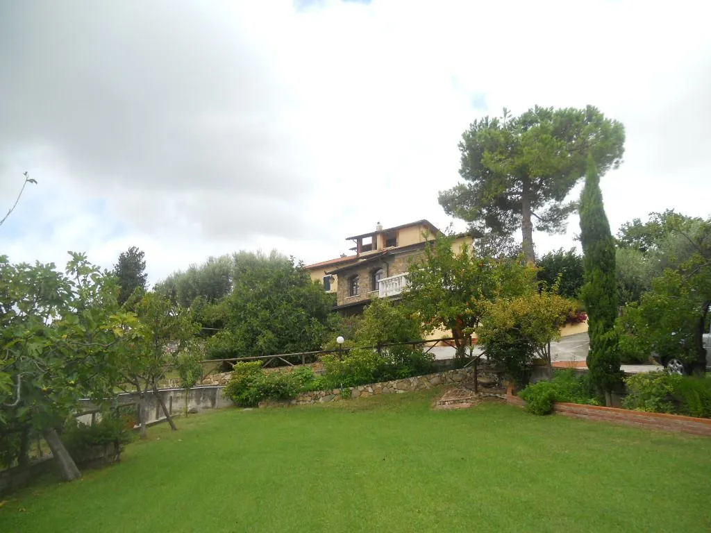 Immagine per Villa in vendita a Castelnuovo Magra via Palvotrisia 92