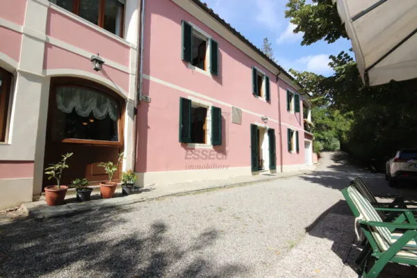 Immagine per Villa in vendita a Bagni di Lucca viale Roma 9