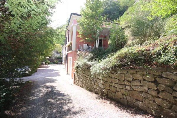 Villa viale Roma 9, Bagni Di Lucca