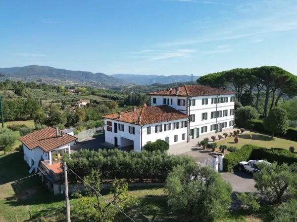 Villa via Dei Pieroni, Capannori
