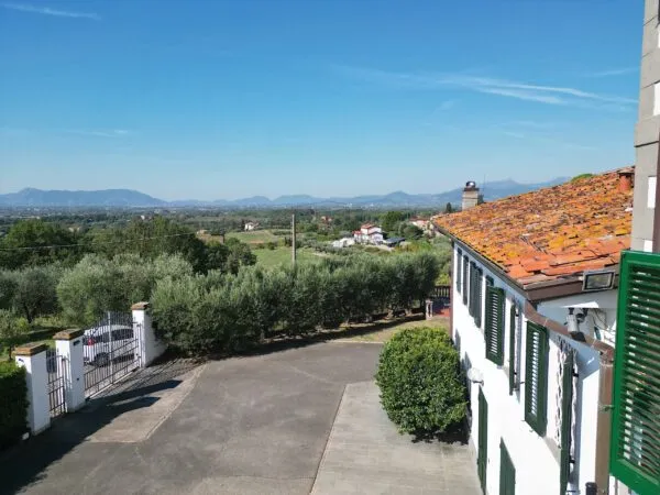 Villa via Dei Pieroni, Capannori