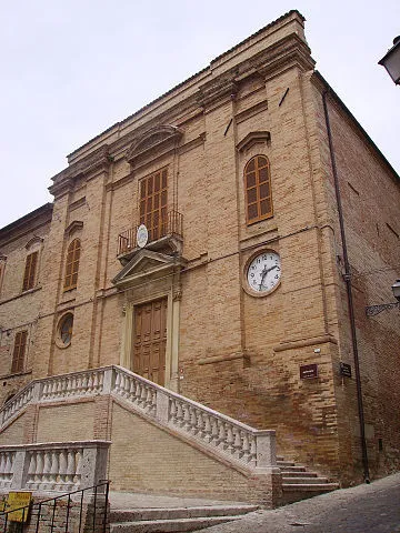 Villa Trifamiliare via Centro Storico, Ripatransone