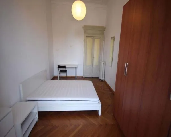 Stanza Milano