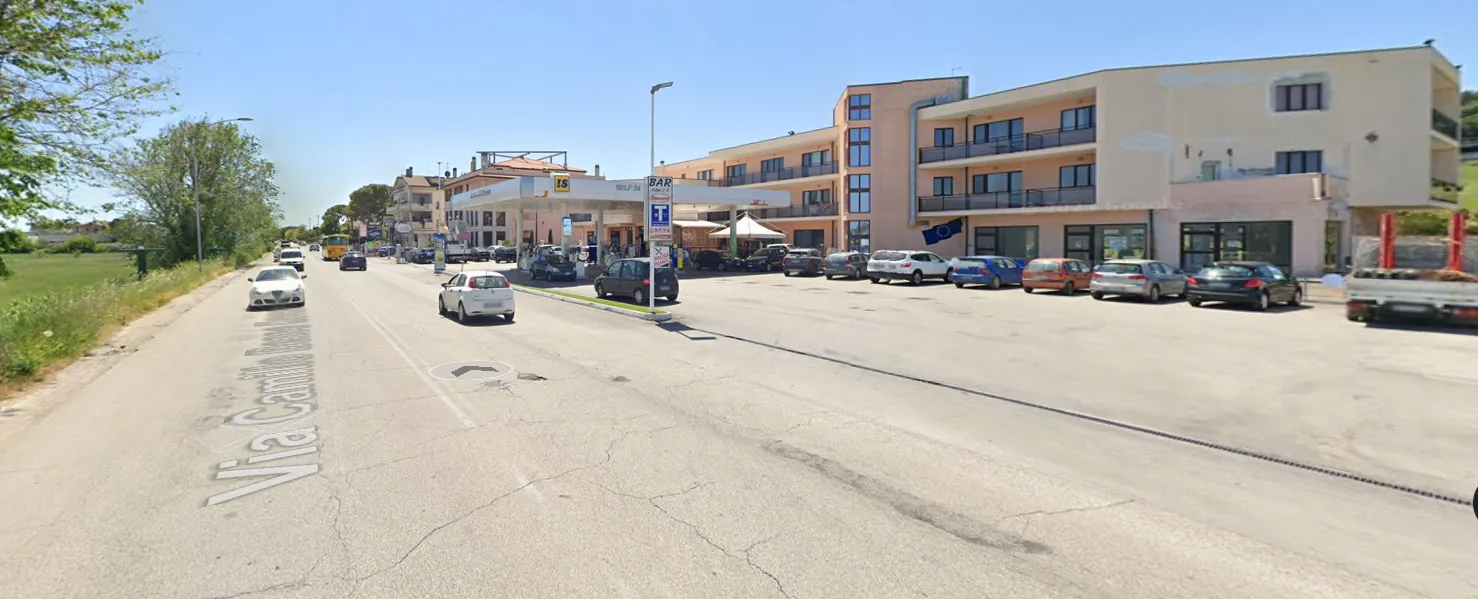 Immagine per Locale commerciale in vendita a Porto Sant'Elpidio via Cavour