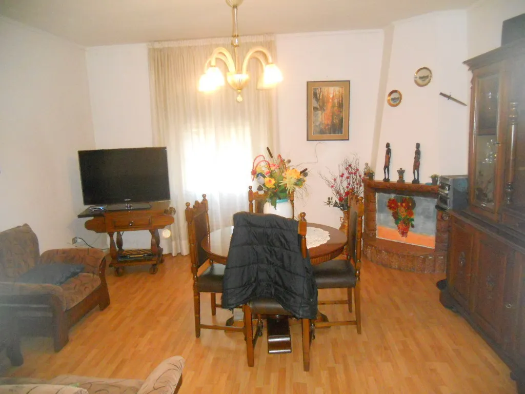Immagine per casa semindipendente in vendita a Arcola via Aurelia Sud 308