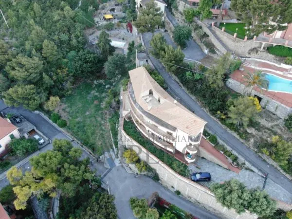 Porzione Di Casa via Collasgarba 44, Ventimiglia