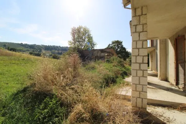 Villa Trifamiliare via Piana 45, San Paolo Di Jesi