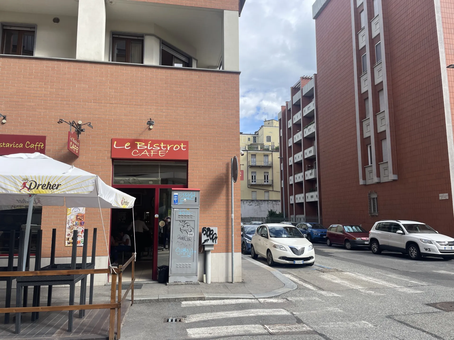 Immagine per Locale commerciale in vendita a Torino via Cellini 7C
